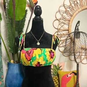 GB Floral Print Tie Strap Crop Top